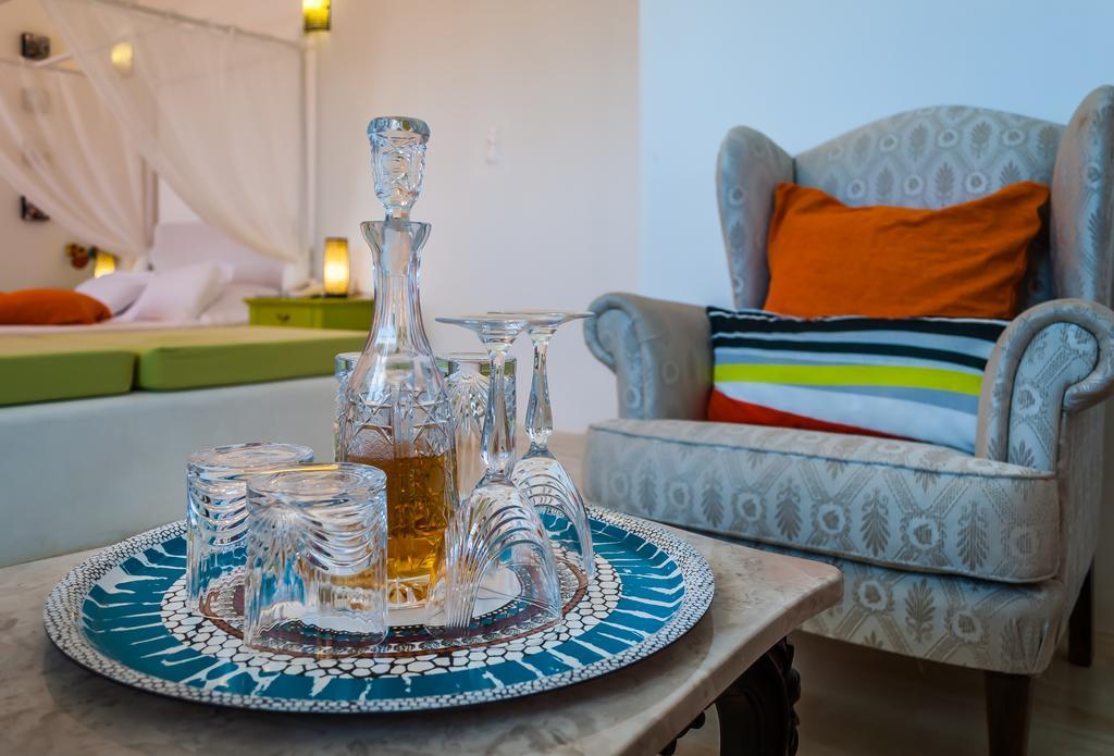 Eiriana Luxury Suites Plaka  Eksteriør bilde