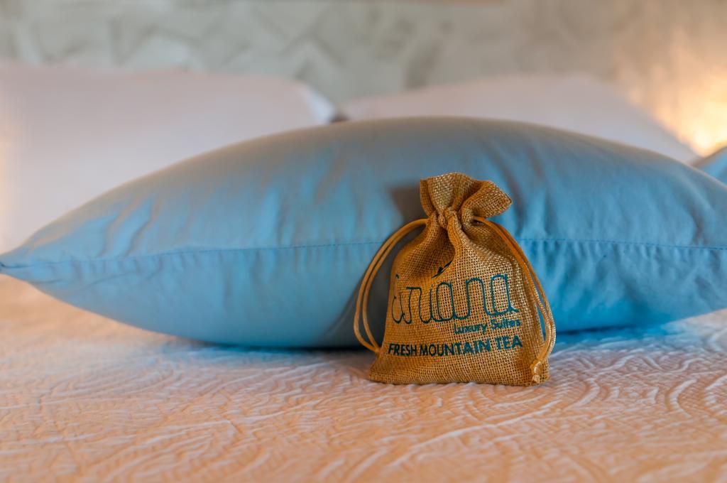 Eiriana Luxury Suites Plaka  Eksteriør bilde