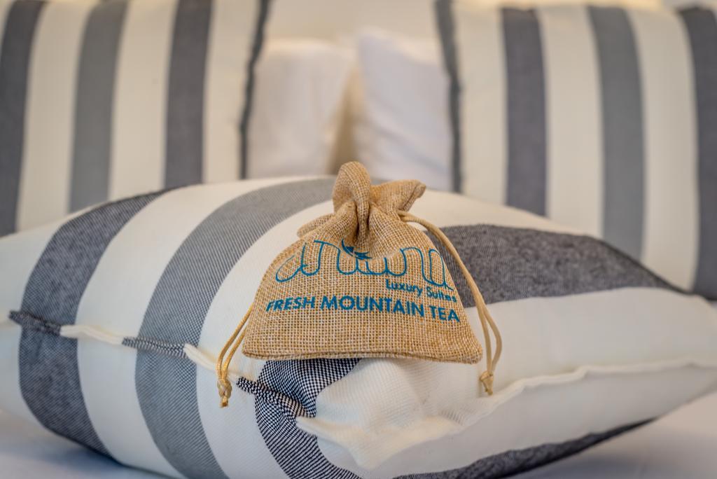 Eiriana Luxury Suites Plaka  Eksteriør bilde