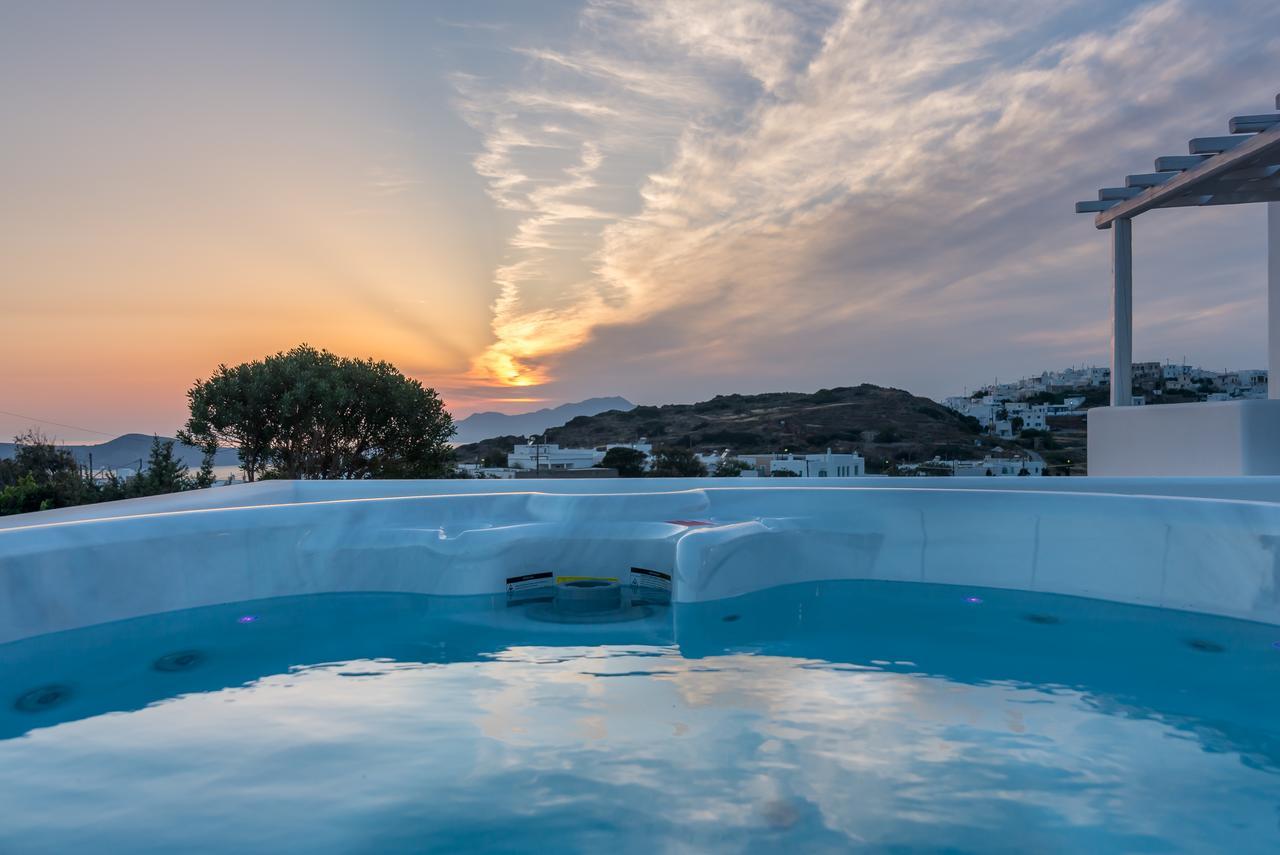 Eiriana Luxury Suites Plaka  Eksteriør bilde